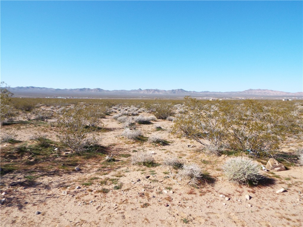 19557 North Wright Road Willow Beach, AZ 86445 - Photo 1 of 9 a view of lake and mountain