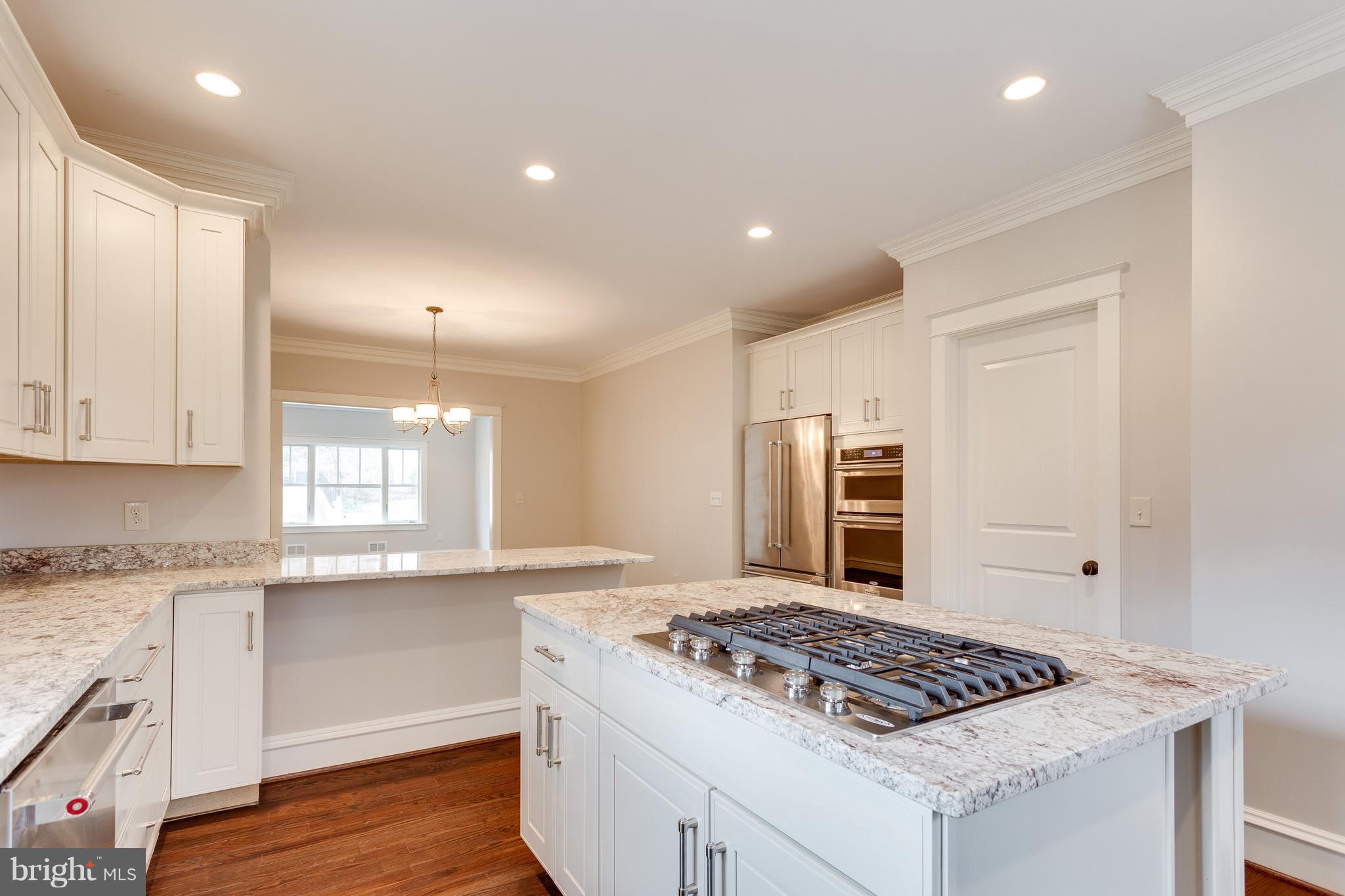 2541 Military Road Arlington, VA 22207 - Photo 12 of 30 Kitchen