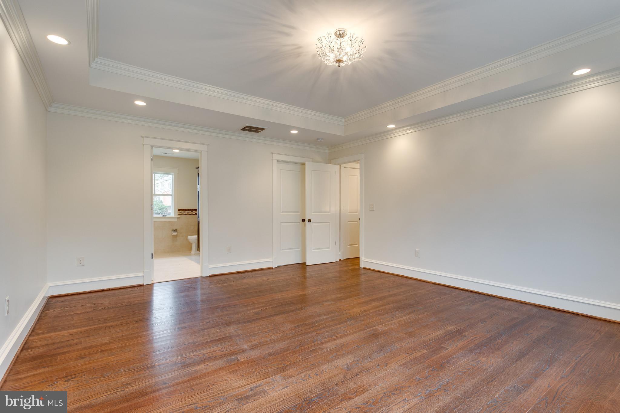 2541 Military Road Arlington, VA 22207 - Photo 14 of 30 Community