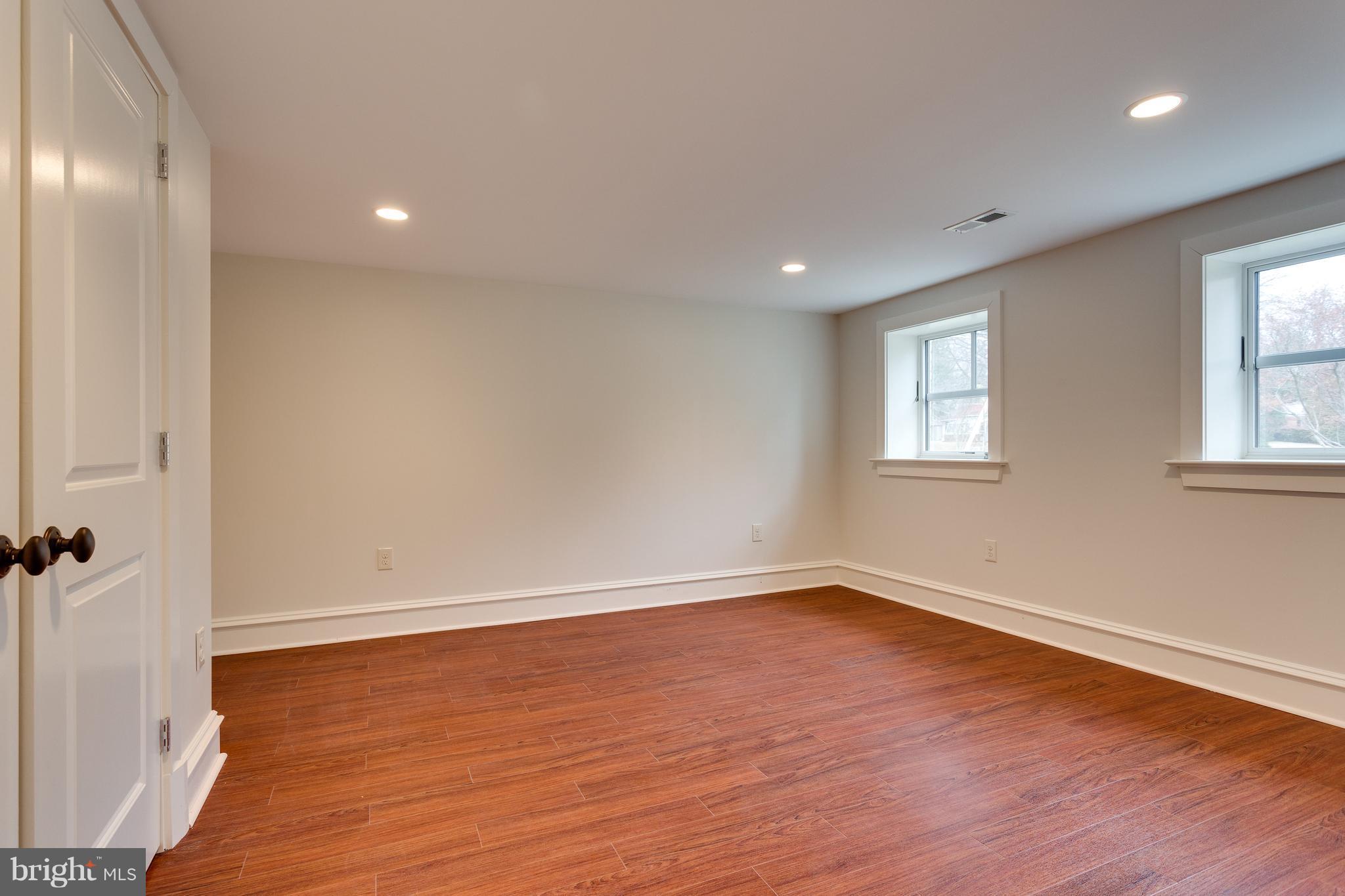 2541 Military Road Arlington, VA 22207 - Photo 24 of 30 Bedroom