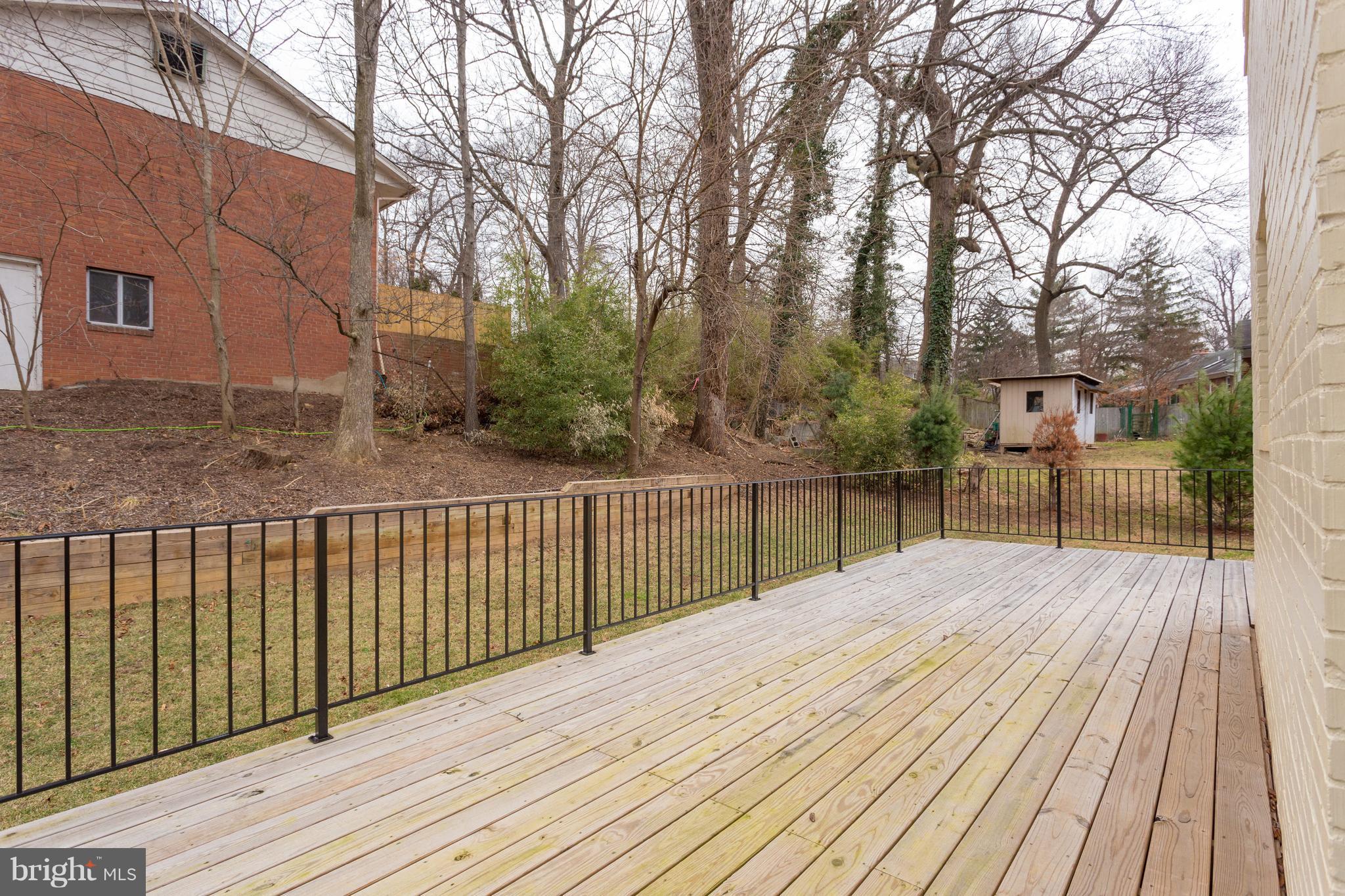 2541 Military Road Arlington, VA 22207 - Photo 28 of 30 Exterior (Rear)