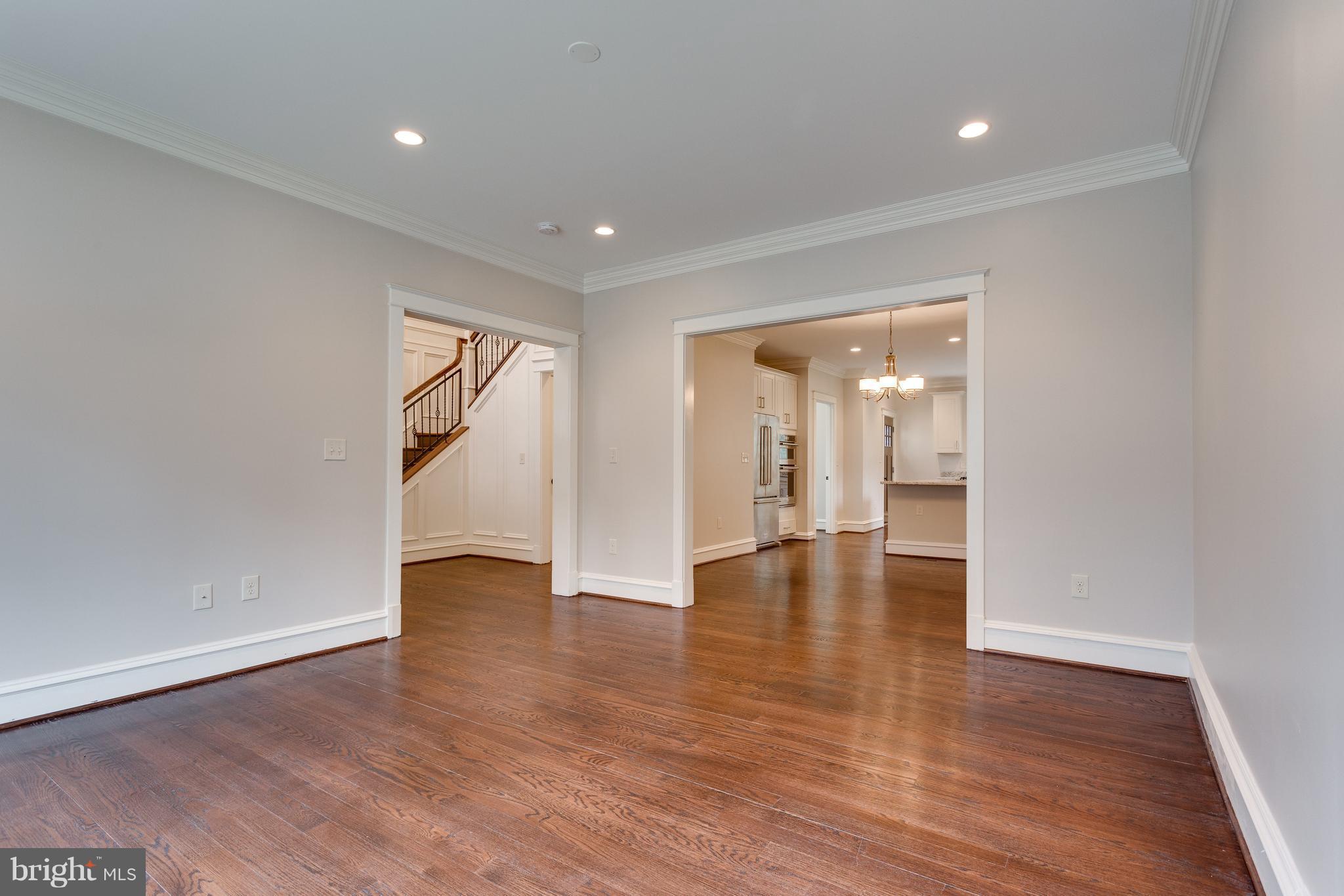 2541 Military Road Arlington, VA 22207 - Photo 8 of 30 Community