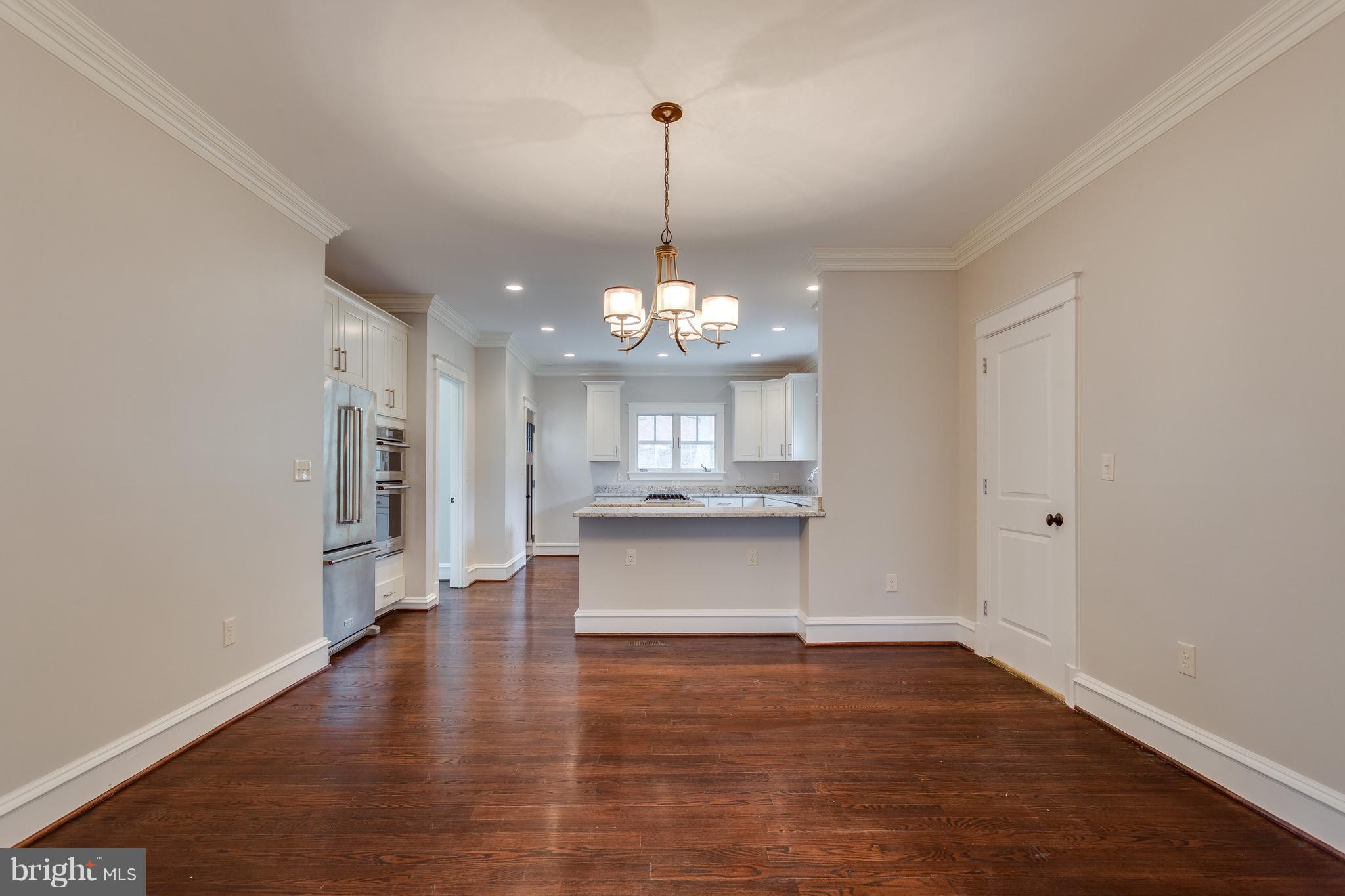 2541 Military Road Arlington, VA 22207 - Photo 9 of 30 Kitchen