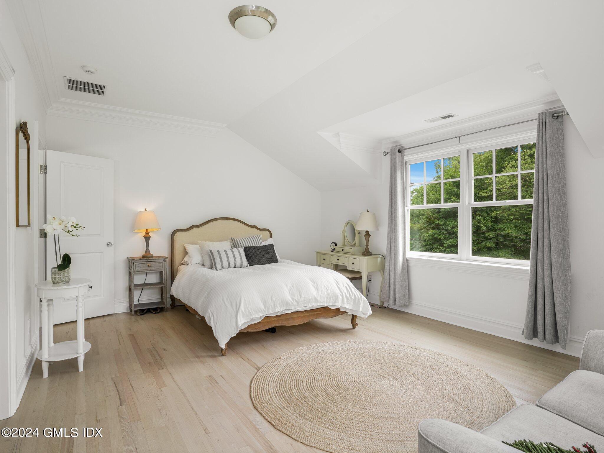 16 Laddins Rock Road Old Greenwich, CT 06870 - Photo 16 of 23 40-web-or-mls-16-laddins-rock-rd