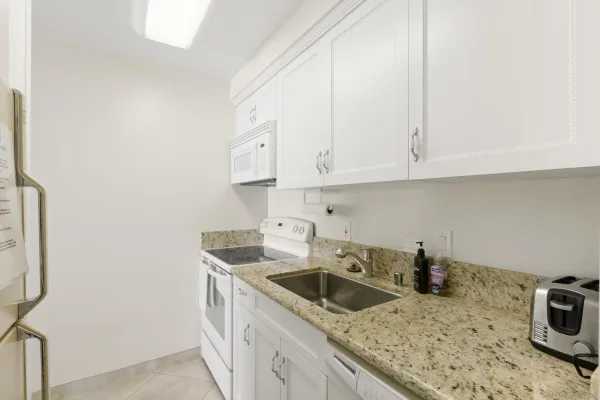 $7,500 | 1720 Avenida Del Mundo, Unit 1501, Coronado, CA 92118