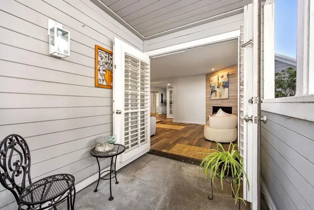 $895,000 | 2168 South Coast Highway, Oceanside, CA 92054