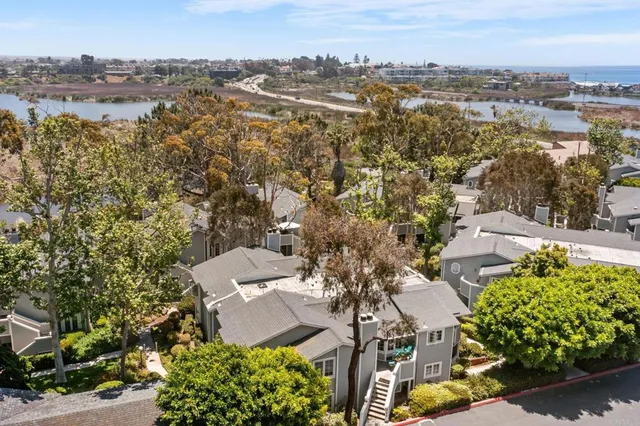 $895,000 | 2168 South Coast Highway, Oceanside, CA 92054