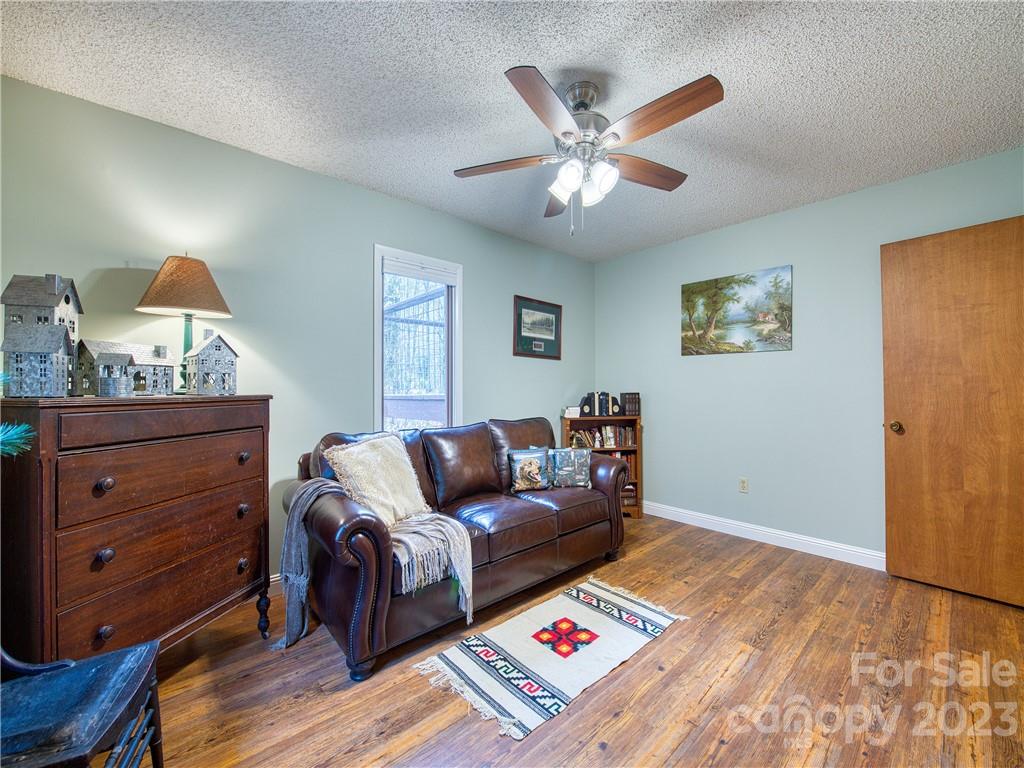 945 Brandywine Road Waynesville, NC 28786 - Photo 18 of 33 Gallery Image 18