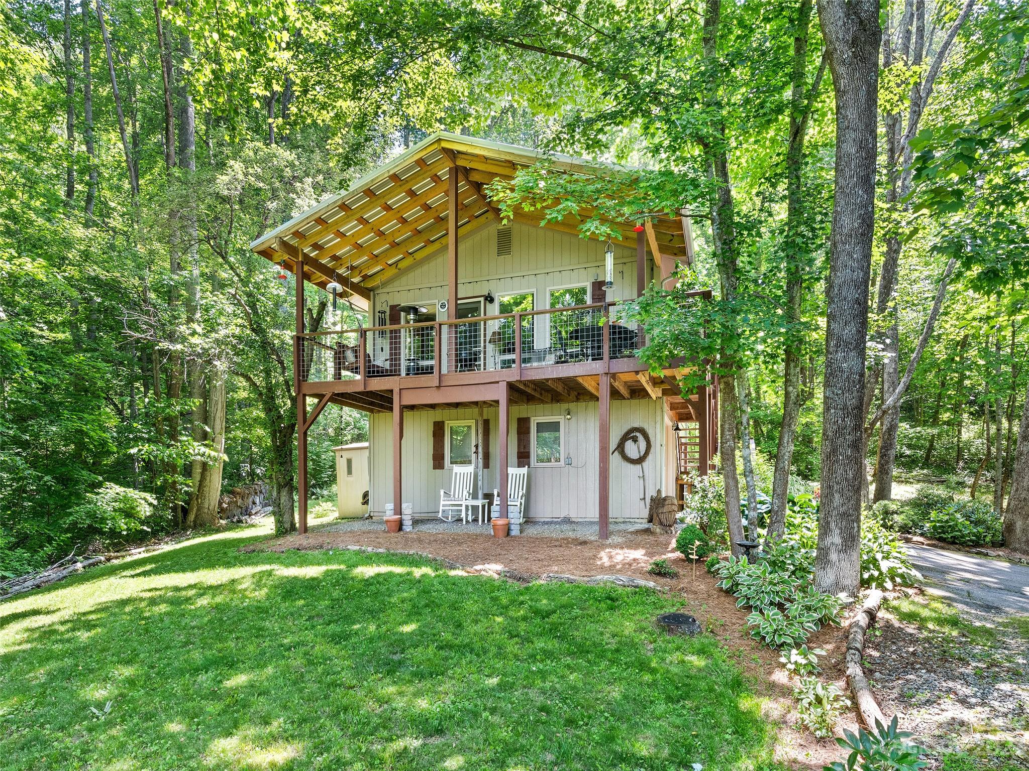 945 Brandywine Road Waynesville, NC 28786 - Photo 2 of 33 Gallery Image 2