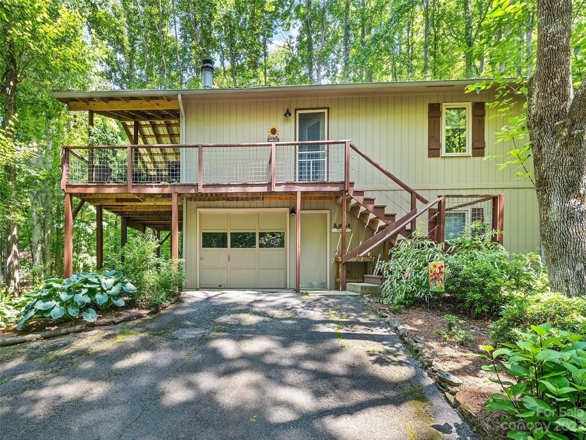 945 Brandywine Road Waynesville, NC 28786 - Photo 3 of 33 Gallery Image 3