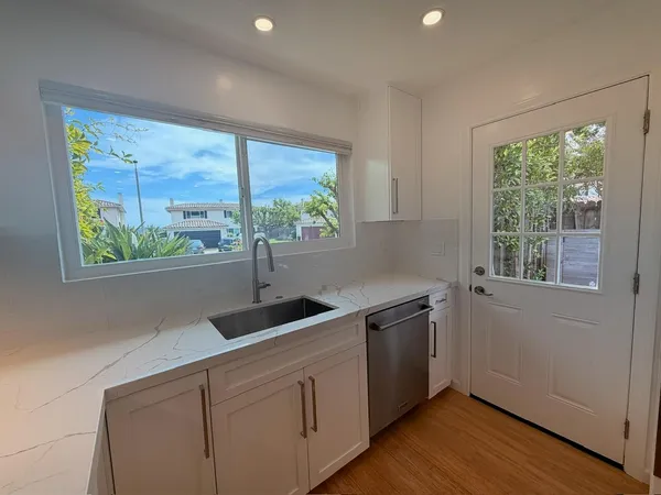 $5,950 | 4120 Via Andorra, Unit A, Santa Barbara, CA 93110