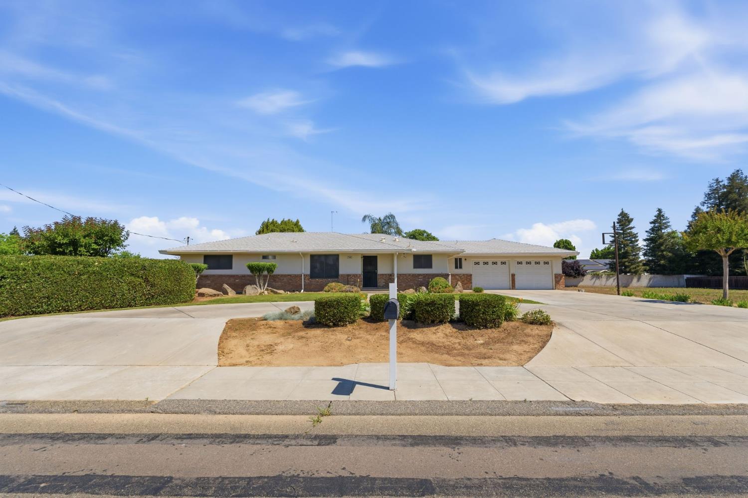 5396 West Clinton Avenue Fresno, CA 93722 - Photo 38 of 39