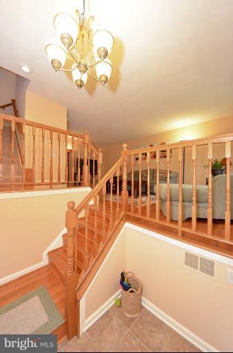 2450 Ridgehampton Court Reston, VA 20191 - Photo 3 of 24 Foyer