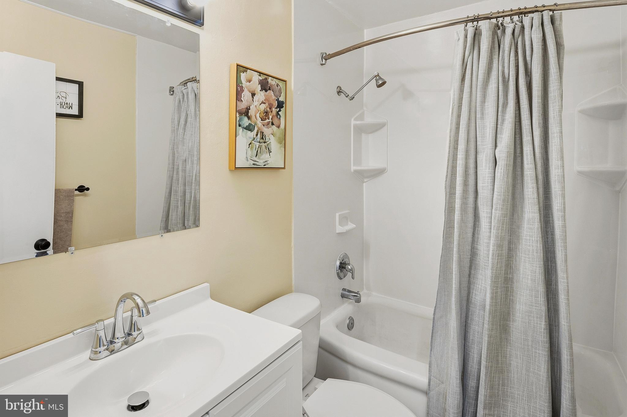 1825 Maltravers Road Glen Burnie, MD 21060 - Photo 11 of 22 Bathroom