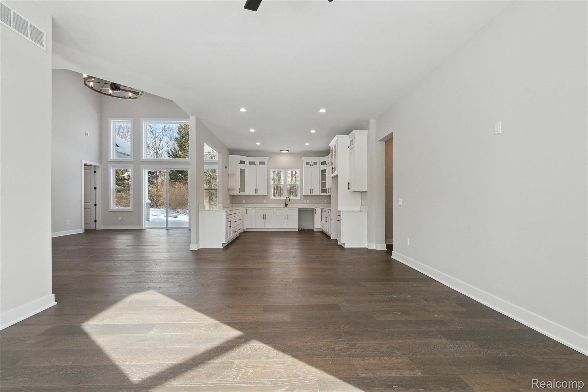 78 South Rochester Road Oakland, MI 48363 - Photo 14 of 43 Gallery Image 14