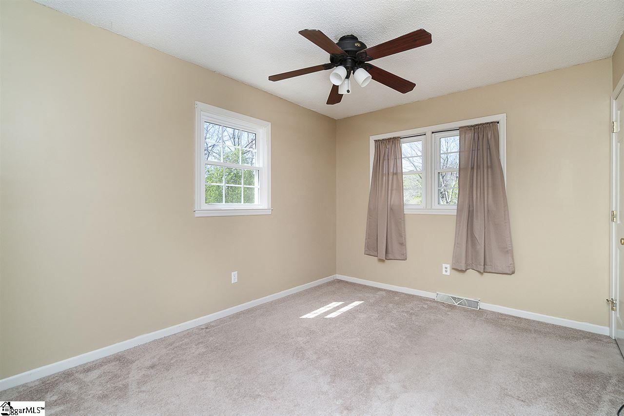 184 Mt Lebanon Church Road Greer, SC 29651 - Photo 11 of 36