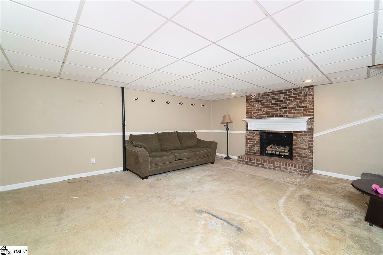 184 Mt Lebanon Church Road Greer, SC 29651 - Photo 20 of 36