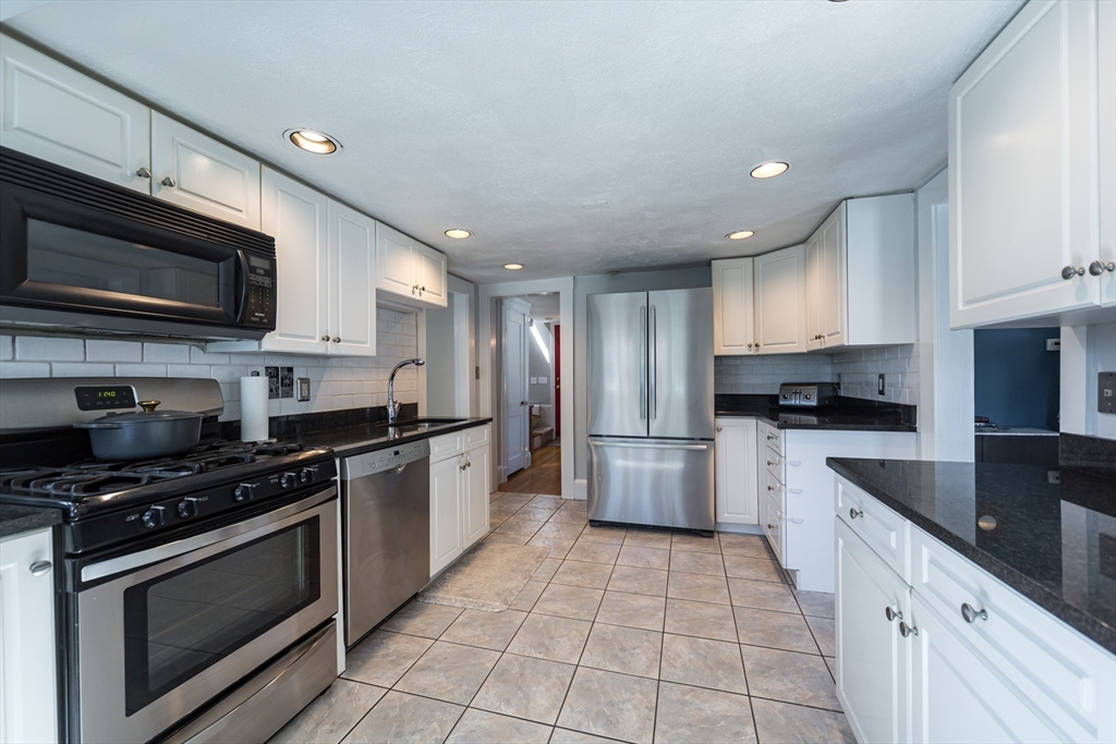 938 Webster Street Needham, MA 02492 - Photo 8 of 19 Gallery Image 8