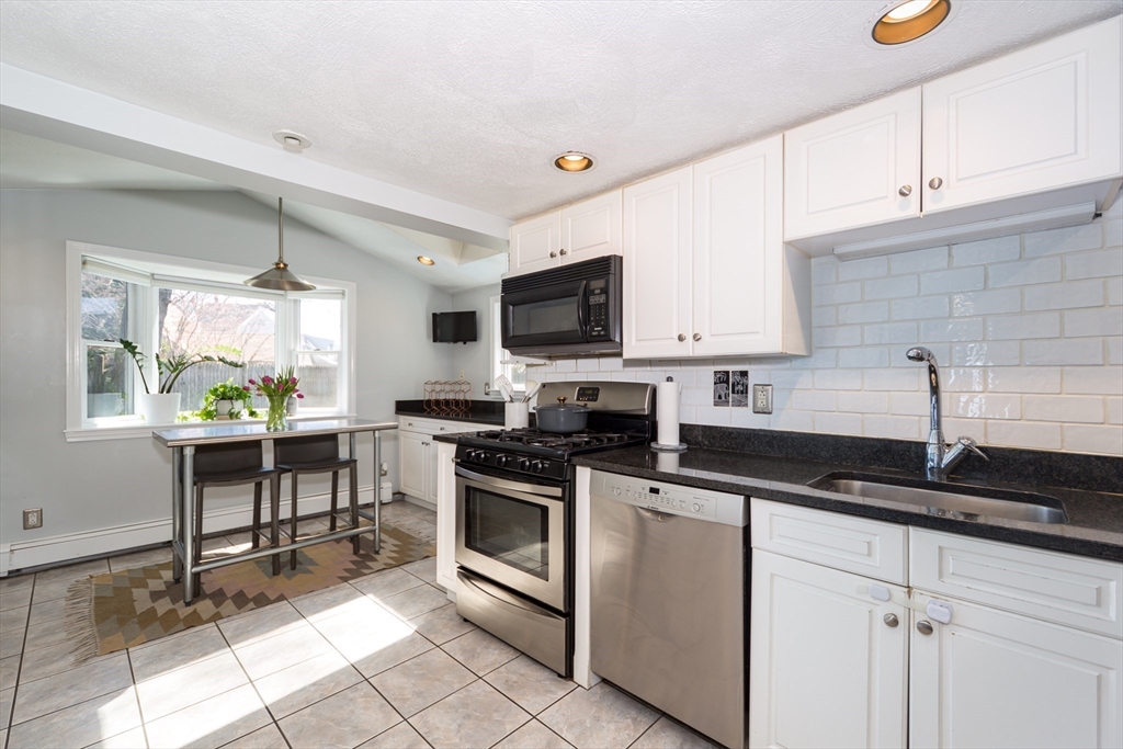 938 Webster Street Needham, MA 02492 - Photo 9 of 19 Gallery Image 9