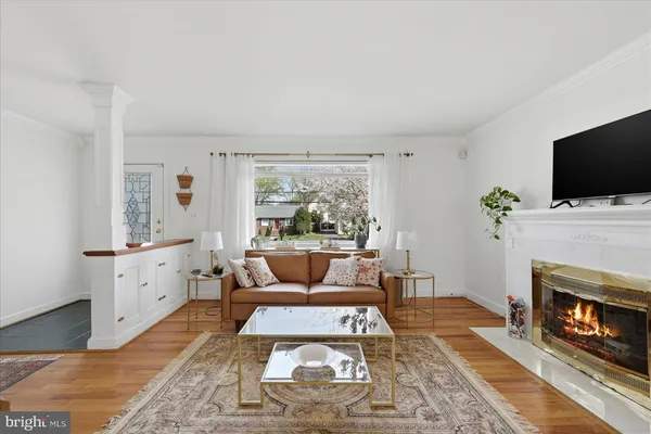 $695,000 | 6020 Amherst Avenue, Springfield, VA 22150