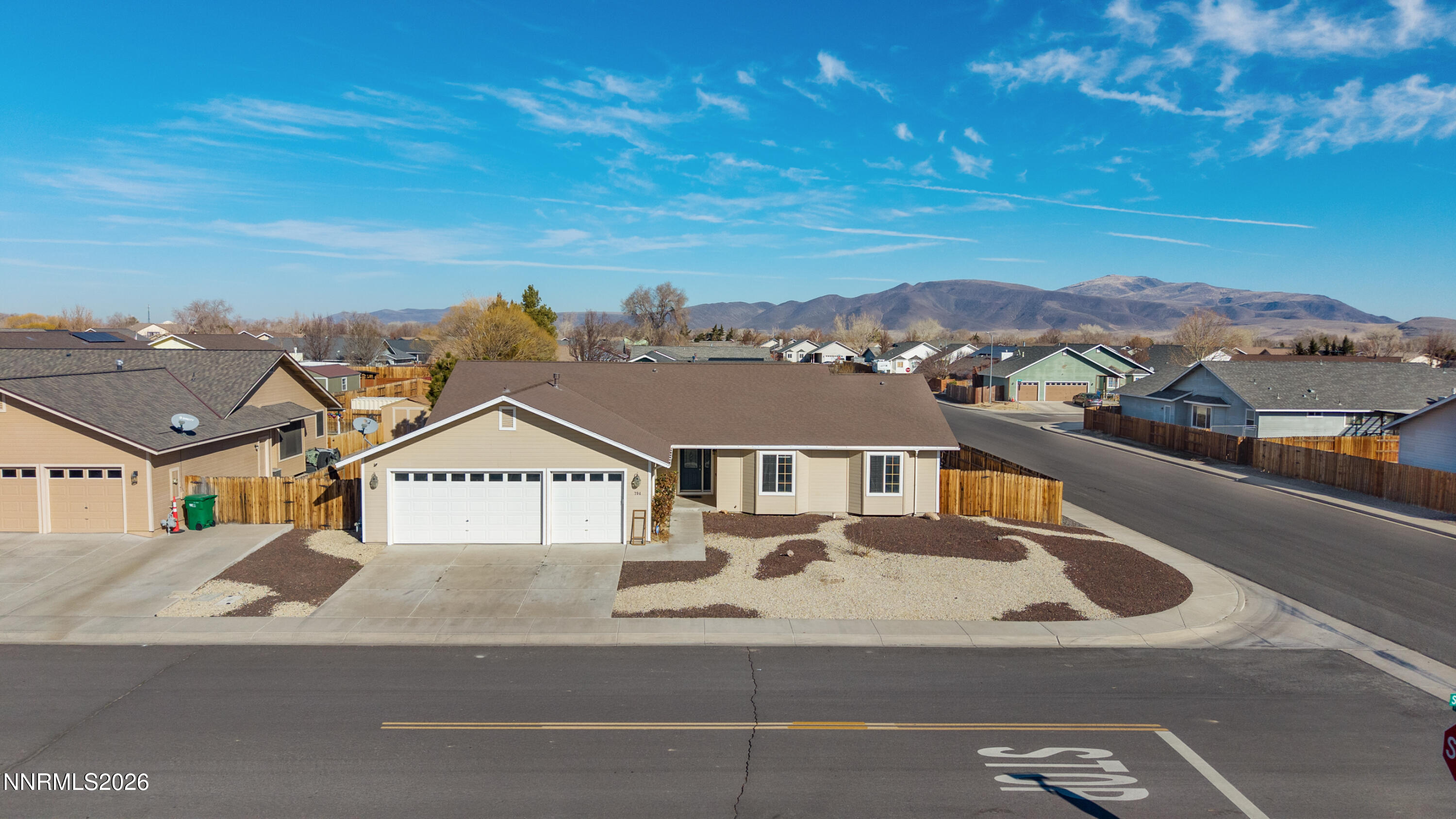 794 Mallard Way Fernley, NV 89408 - Photo 2 of 36 a view of a city