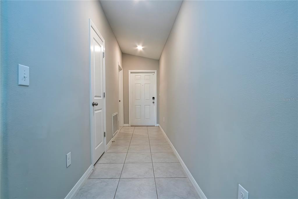 9437 Lemon Drop Loop Sun City Center, FL 33573 - Photo 16 of 86