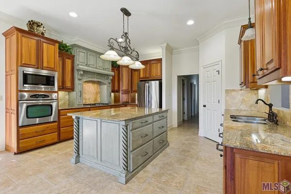$485,000 | 12484 Legacy Hills Drive, Geismar, LA 70734