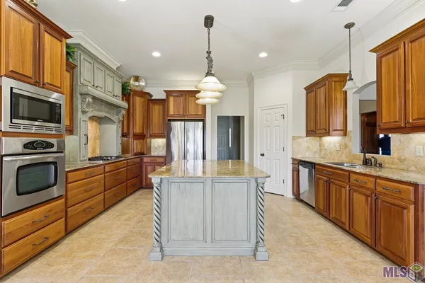 $485,000 | 12484 Legacy Hills Drive, Geismar, LA 70734