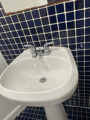 a close up of a bathtub