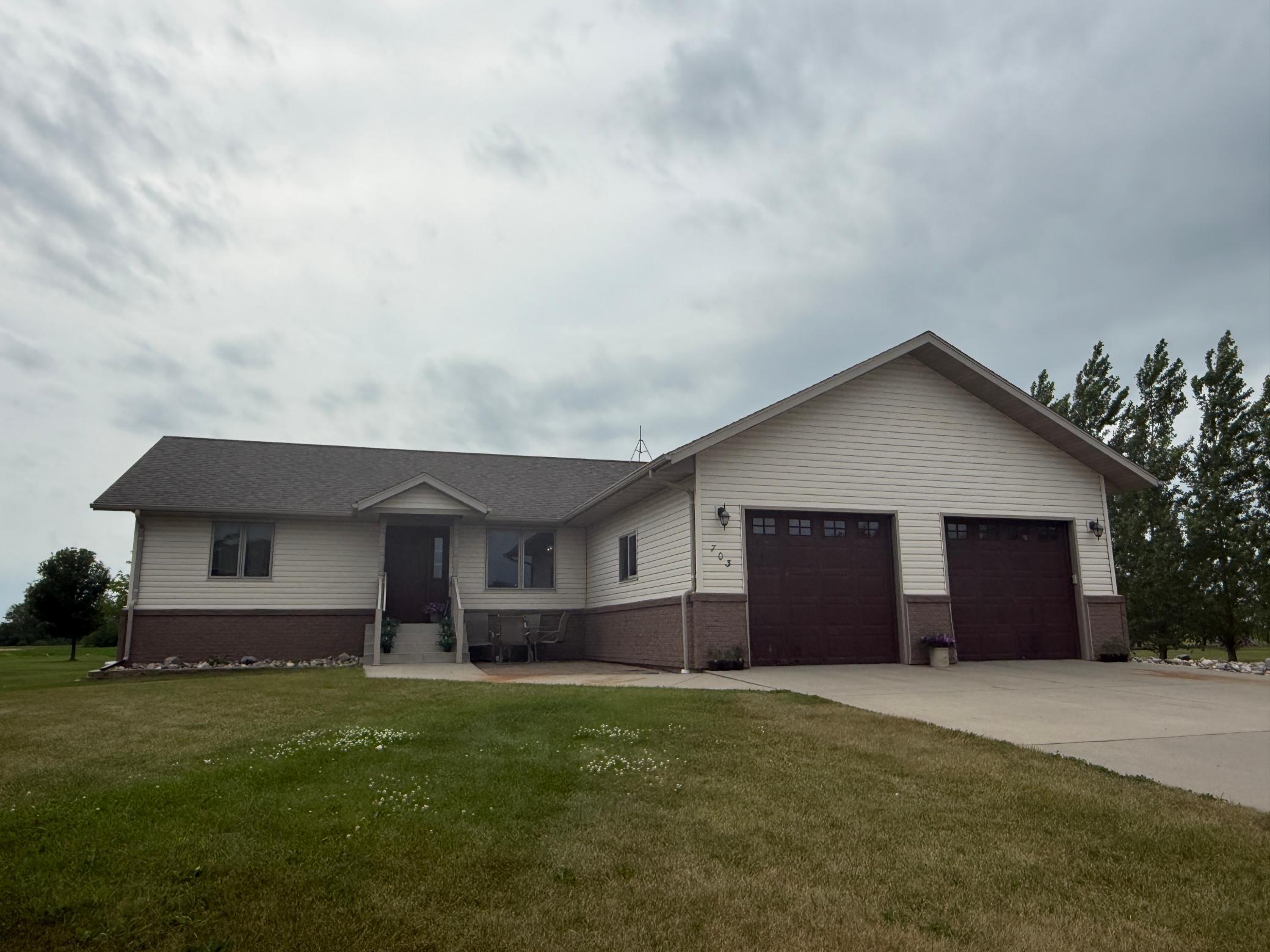 703 7th Street West Ada, MN 56510 - Photo 3 of 41