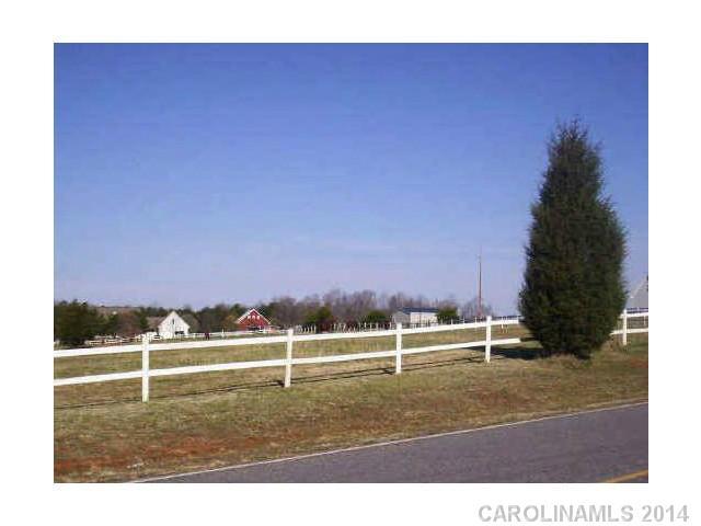 7.8 Fox Hunter Road Harmony, NC 28634 - Photo 11 of 17 a view of a yard
