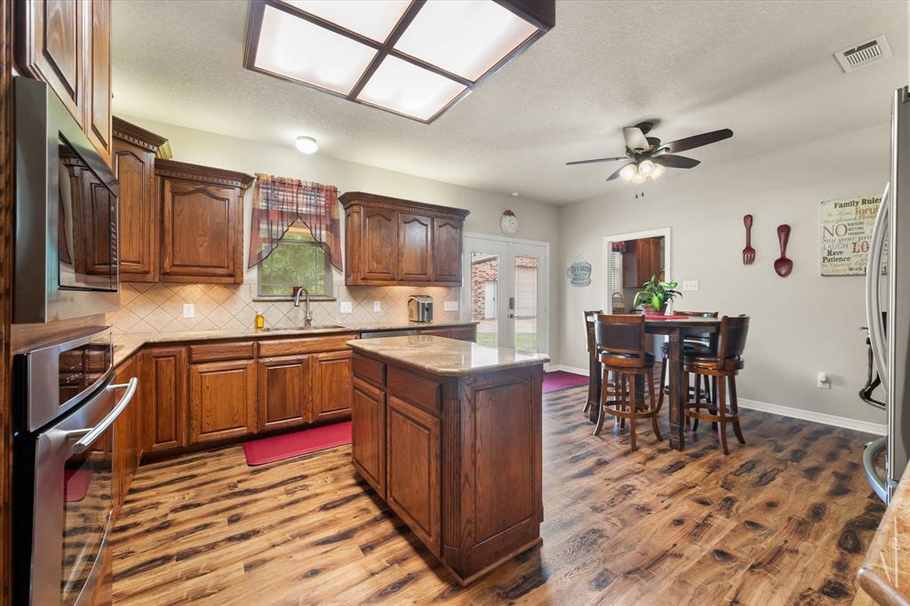 413 Rugged Drive Red Oak, TX 75154 - Photo 10 of 39