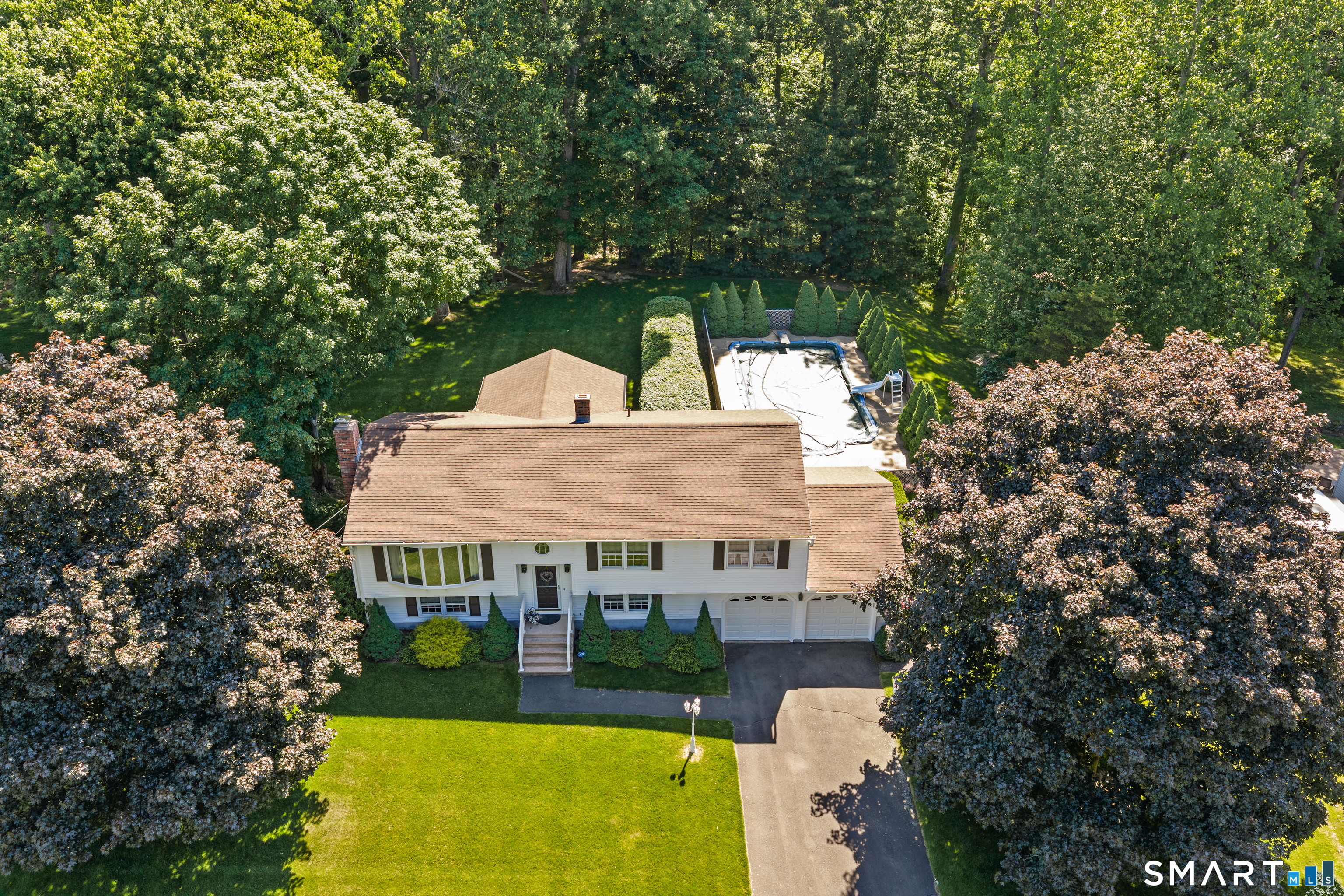 163 Sentinel Hill Road North Haven, CT 06473 - Photo 3 of 40