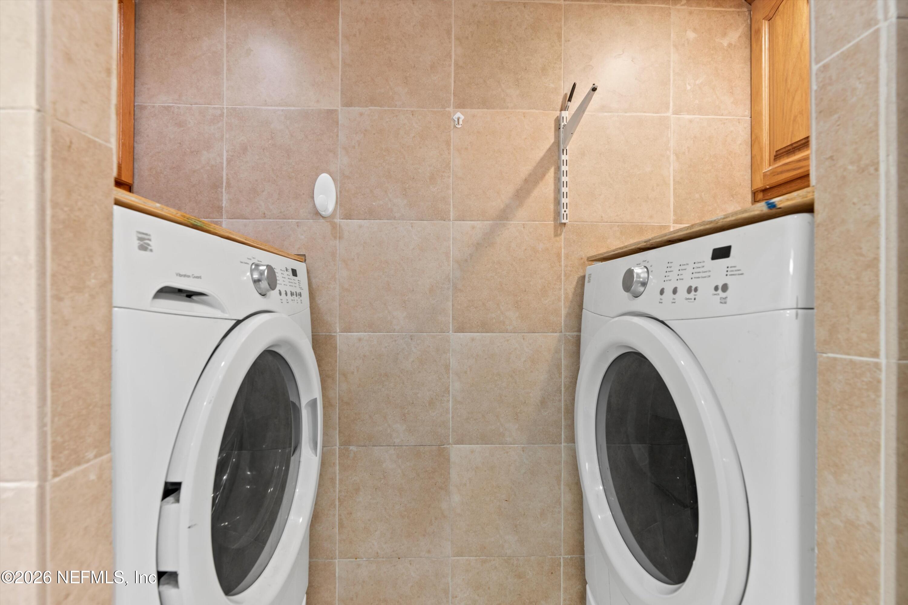 3737 Loretto Road, Unit 803 Jacksonville, FL 32223 - Photo 21 of 25 23-Laundry