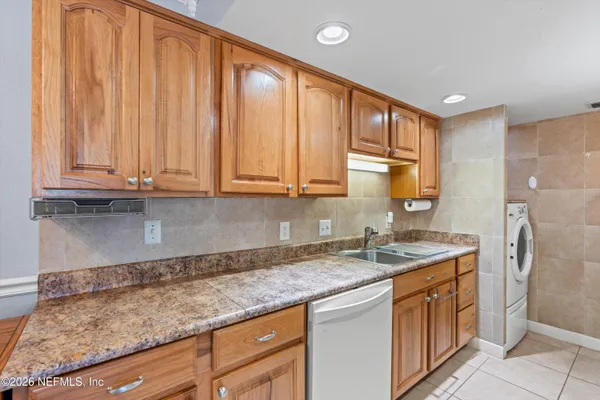 $1,400 | 3737 Loretto Road, Unit 803, Jacksonville, FL 32223