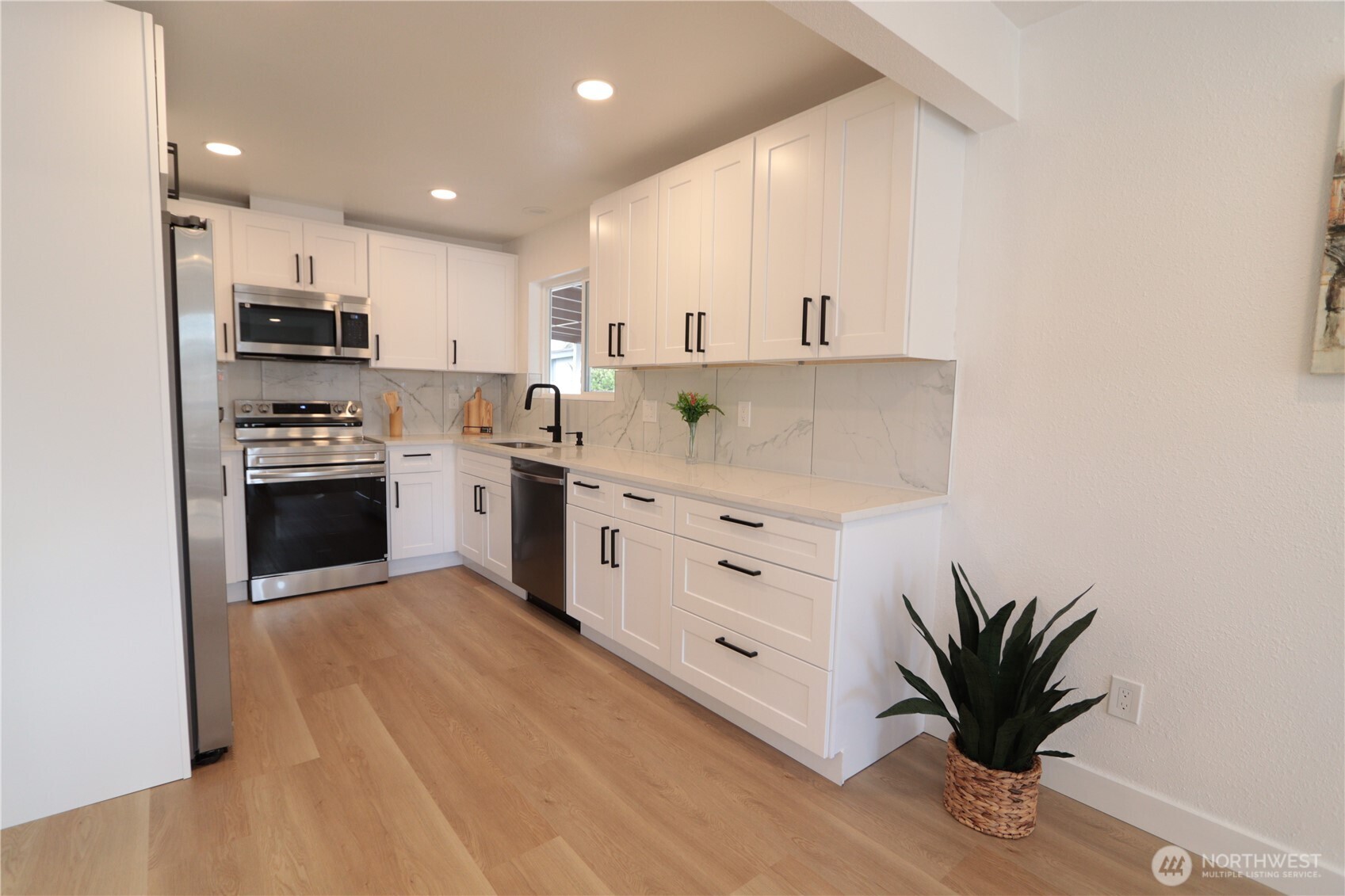 8801 Custer Road Southwest Lakewood, WA 98499 - Photo 8 of 15 Gallery Image 8