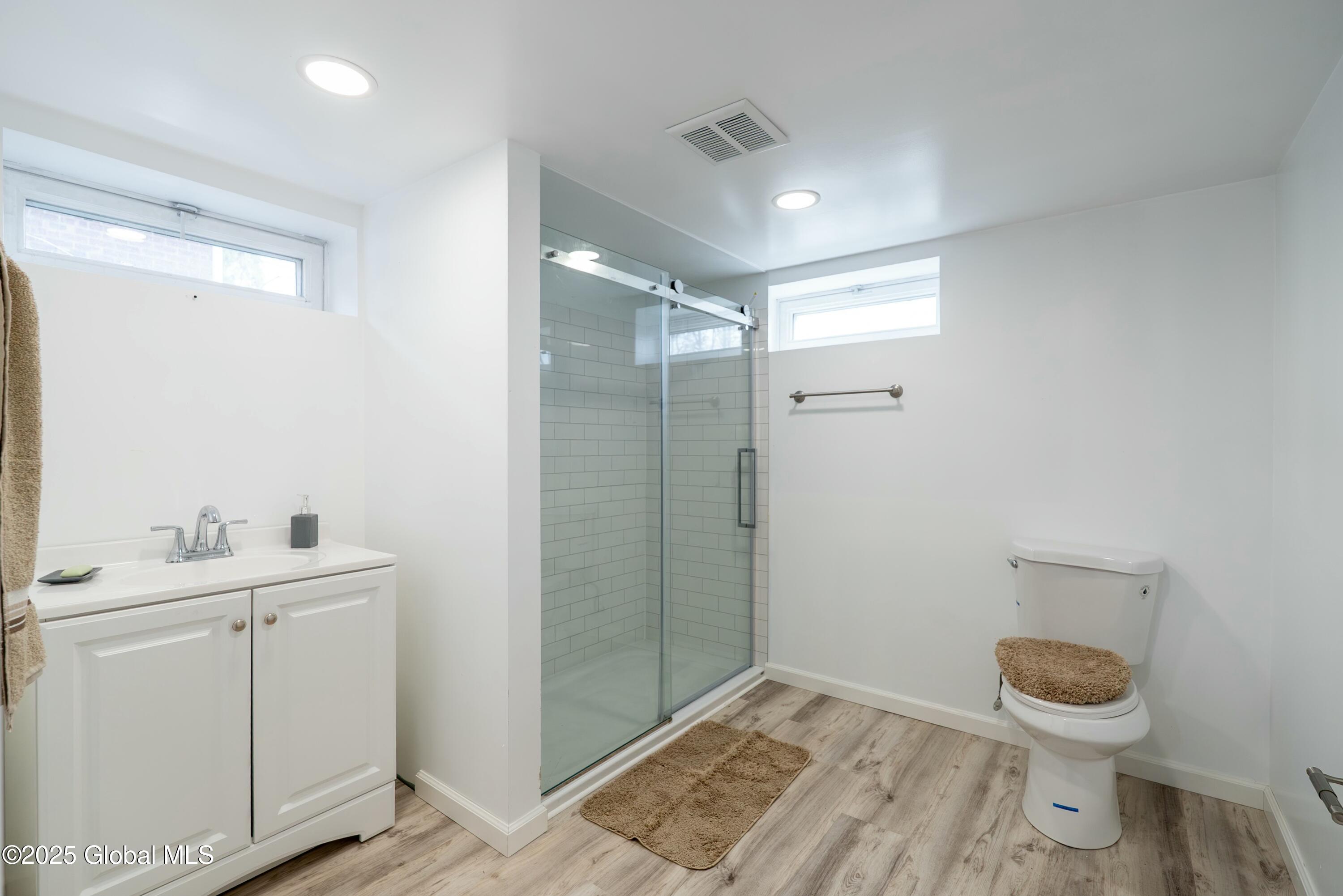 403 Hackett Boulevard Albany, NY 12208 - Photo 26 of 36 tempImage5RcQ7a