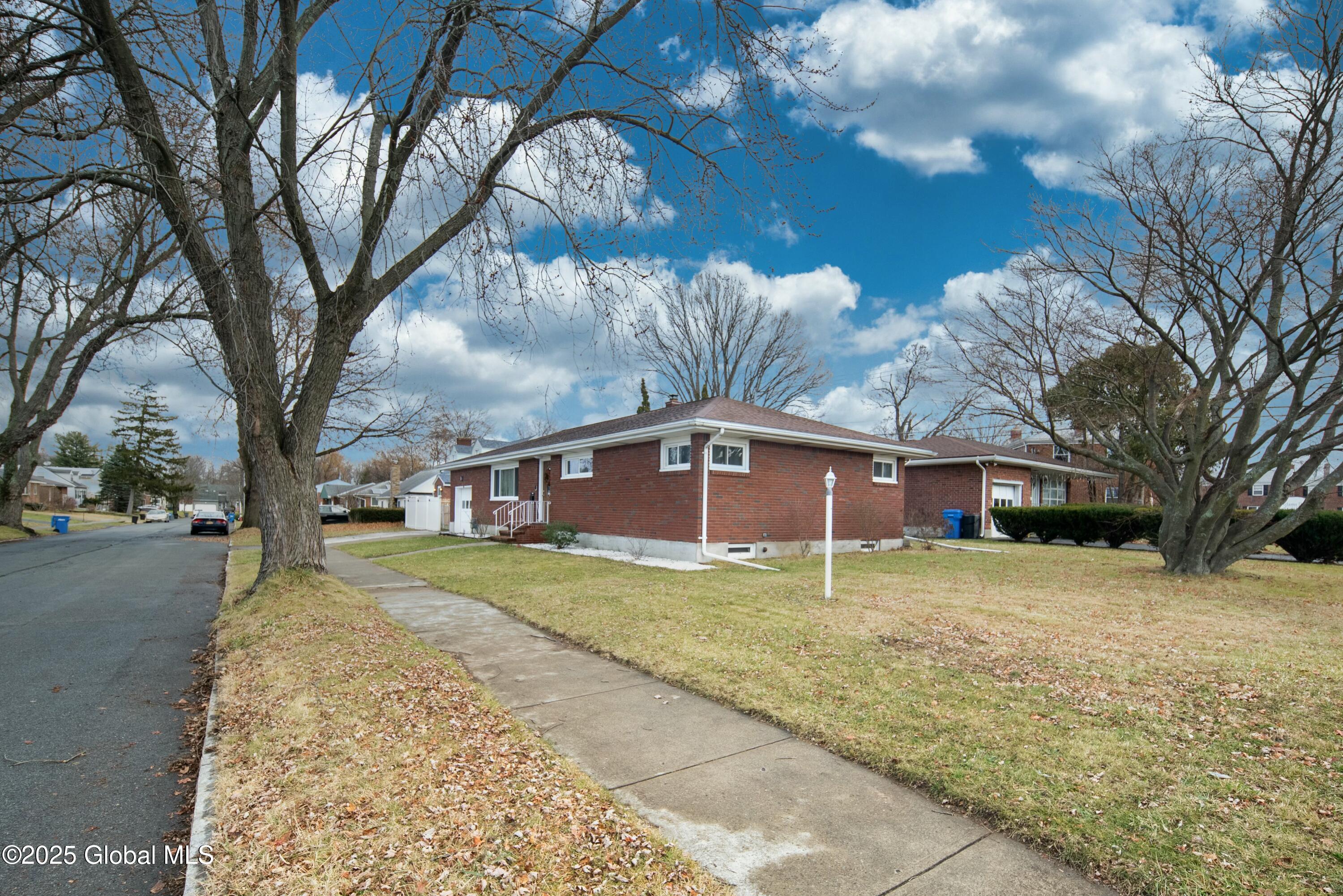 403 Hackett Boulevard Albany, NY 12208 - Photo 32 of 36 tempImageG5GtoZ