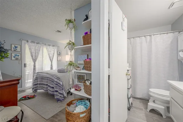 $189,900 | 2240 Highpointe Drive, Unit 203, Laughlin, NV 89029