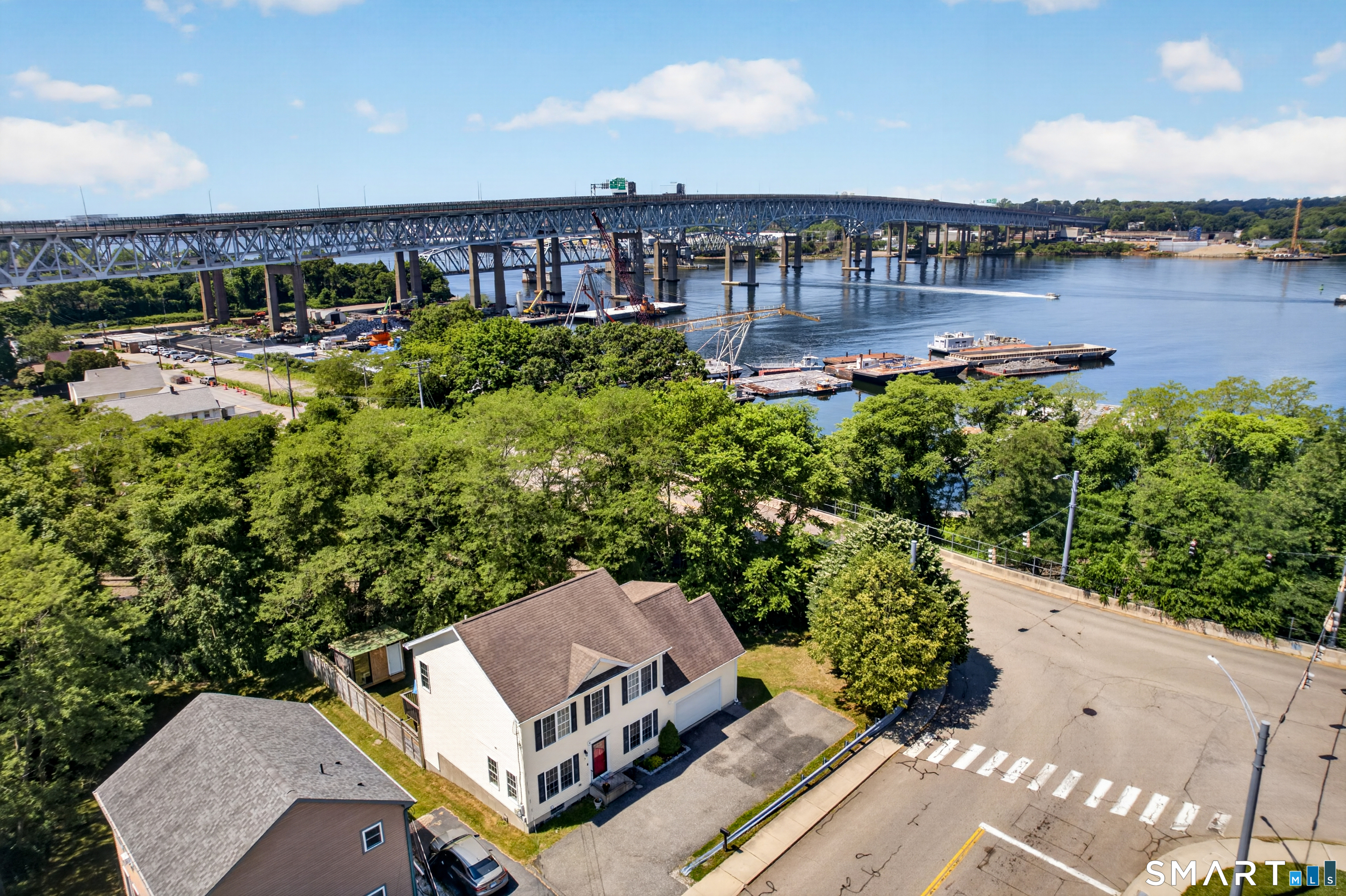5 Grove Avenue Groton, CT 06340 - Photo 2 of 40