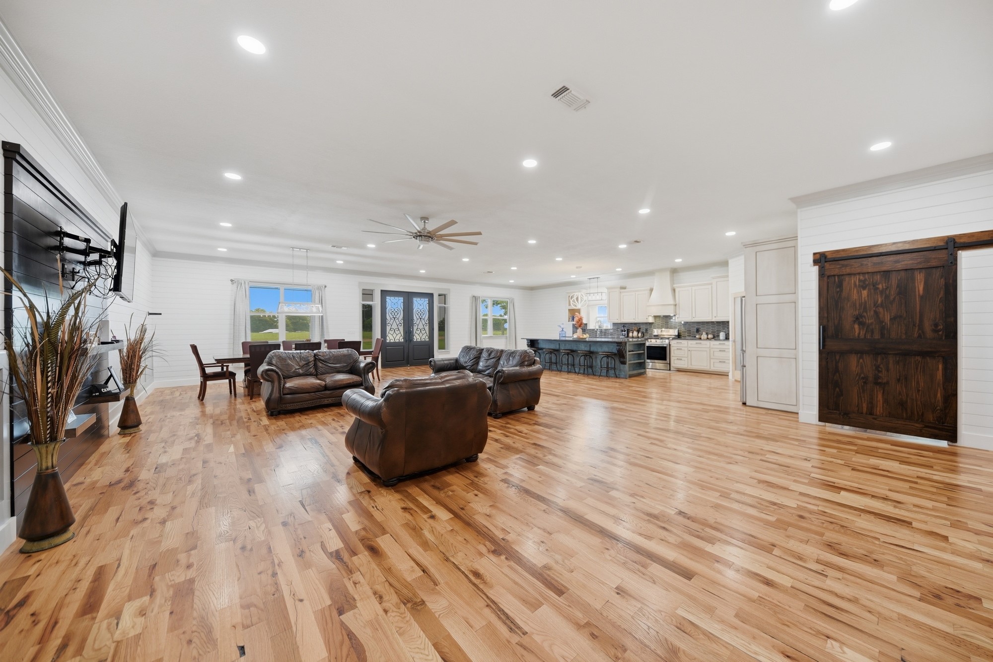 11234 North Loop Road Brenham, TX 77833 - Photo 11 of 50