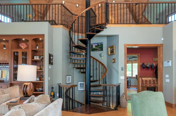 $2,750,000 | 404 Patnoe Farm Drive, Hyde Park, VT 05655
