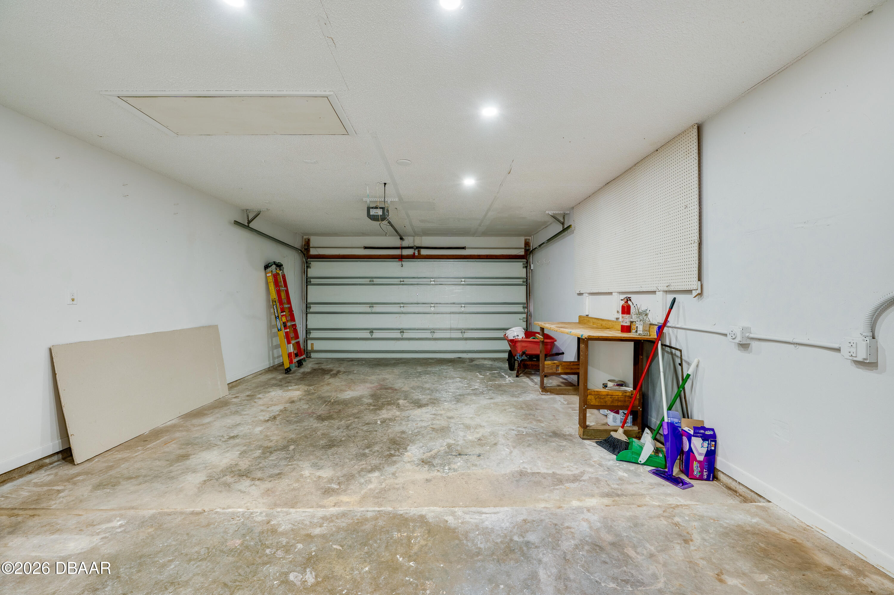 2425 Royal Palm Drive Edgewater, FL 32141 - Photo 30 of 41 a view of garage