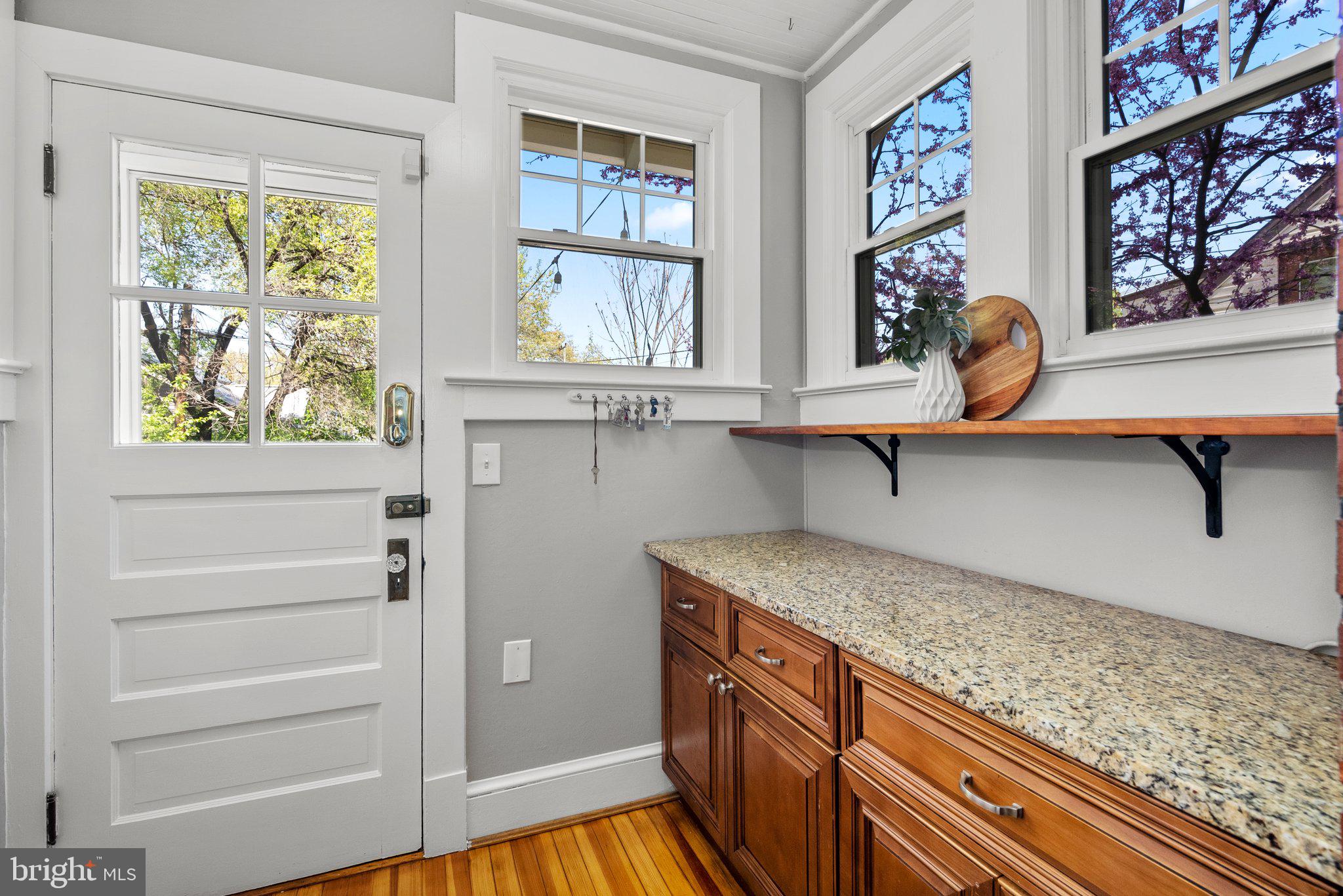 803 Islington Street Silver Spring, MD 20910 - Photo 10 of 49 Gallery Image 10