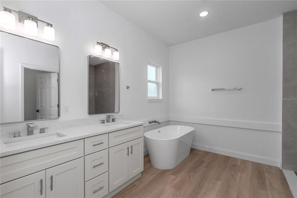 8101 Southwest 132 Loop Ocala, FL 34473 - Photo 3 of 45 Gallery Image 3