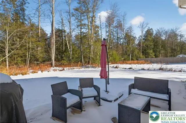 $349,900 | 122 Cranberry Drive, Blakeslee, PA 18610