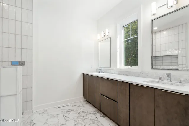 $829,000 | 6 Cannon Royal Drive, Wilton, NY 12866