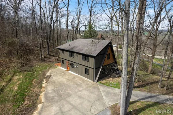 $329,000 | 3000 Haertling Lane, Cape Girardeau, MO 63701