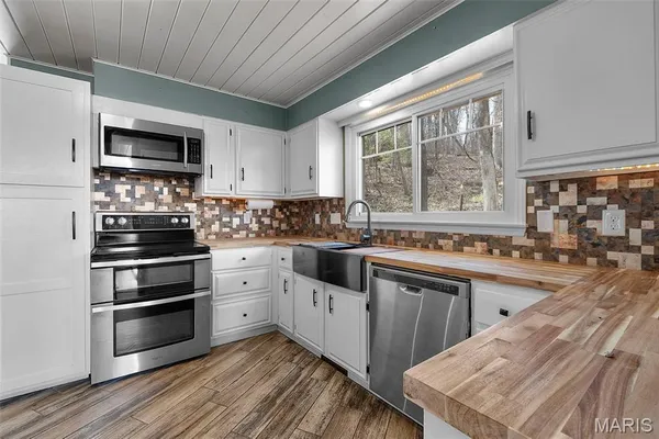 $329,000 | 3000 Haertling Lane, Cape Girardeau, MO 63701