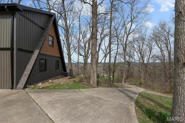 $329,000 | 3000 Haertling Lane, Cape Girardeau, MO 63701